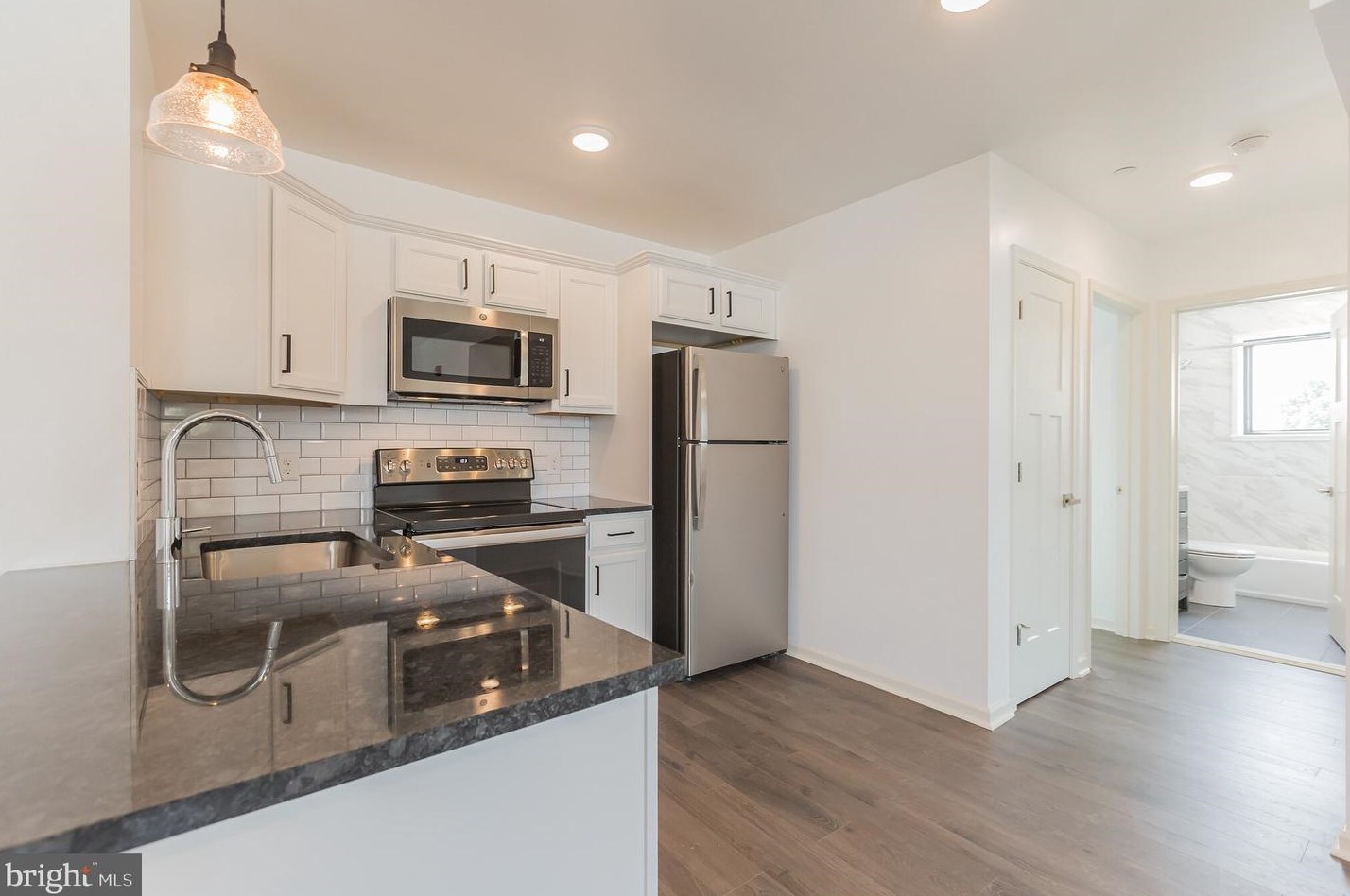 6778 Ridge Ave #201, Philadelphia, PA 19128
