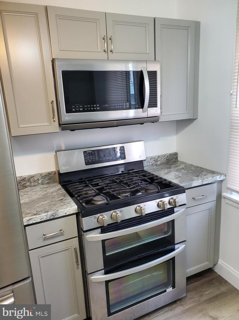 1909 72nd Ave, Philadelphia PA  19138-2701 exterior