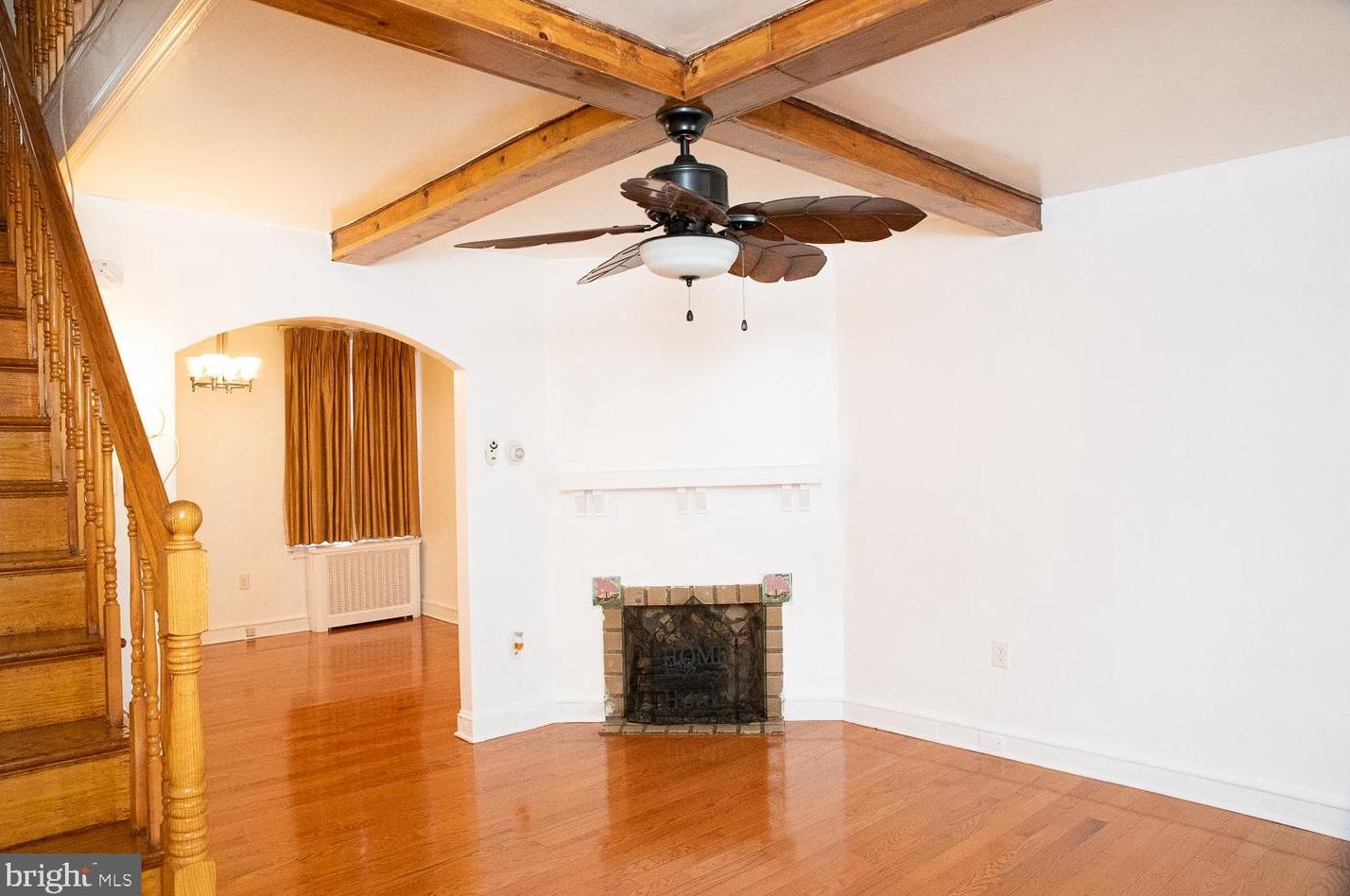 1909 72nd Ave, Philadelphia PA  19138-2701 exterior