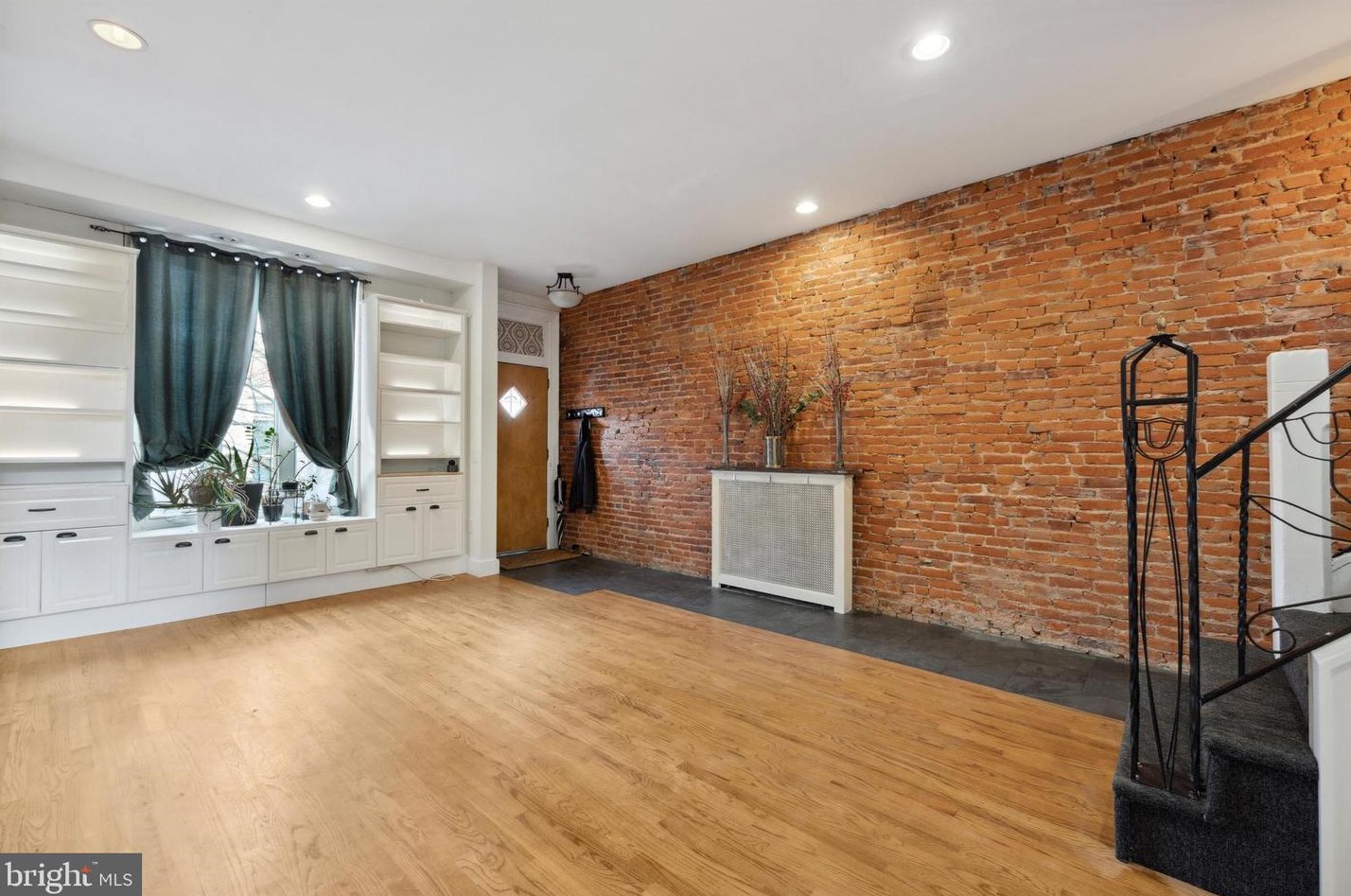 1506 Wharton St, Philadelphia PA  19146-4825 exterior