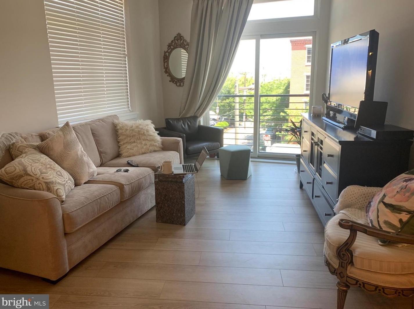 18 W Girard Ave #401, Philadelphia, PA 19123