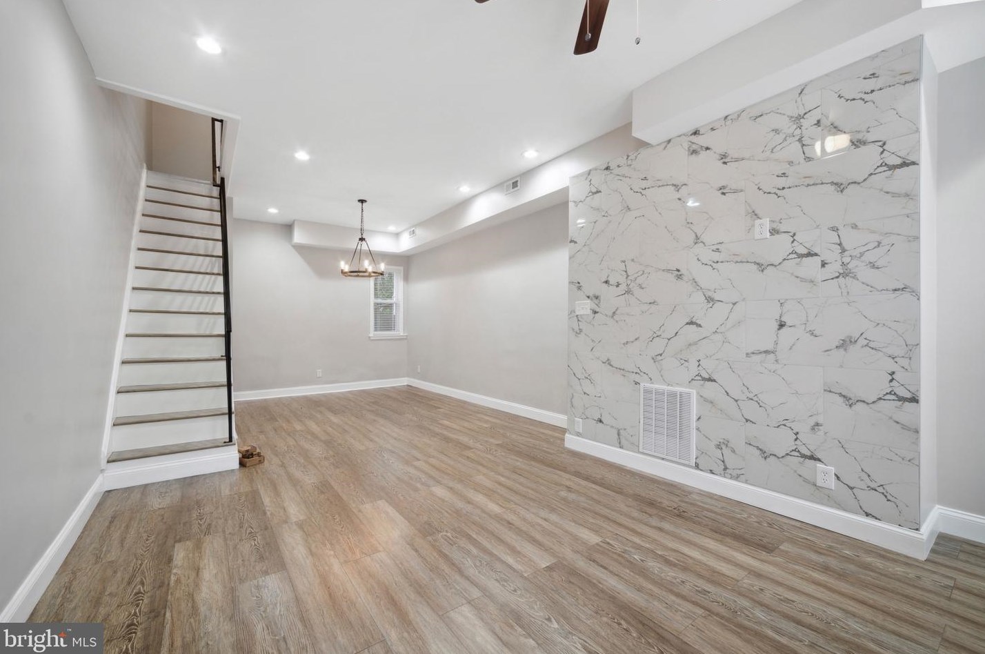 2541 Nicholas St, Philadelphia, PA 19121
