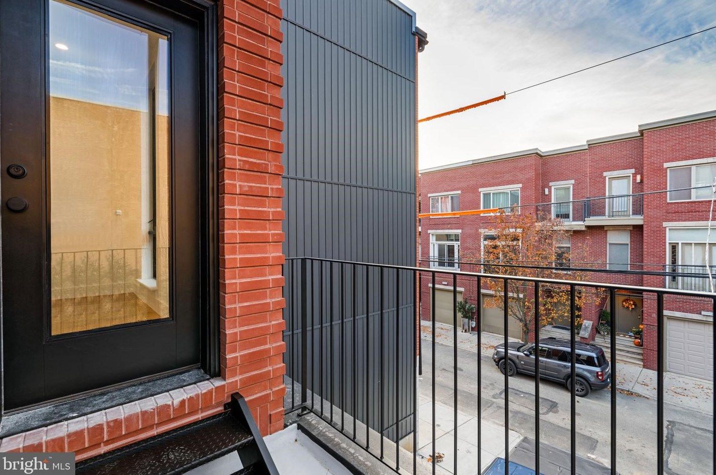 733 Uber St, Philadelphia PA  19130-2015 exterior