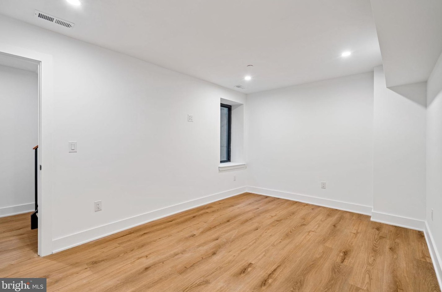 733 Uber St, Philadelphia PA  19130-2015 exterior