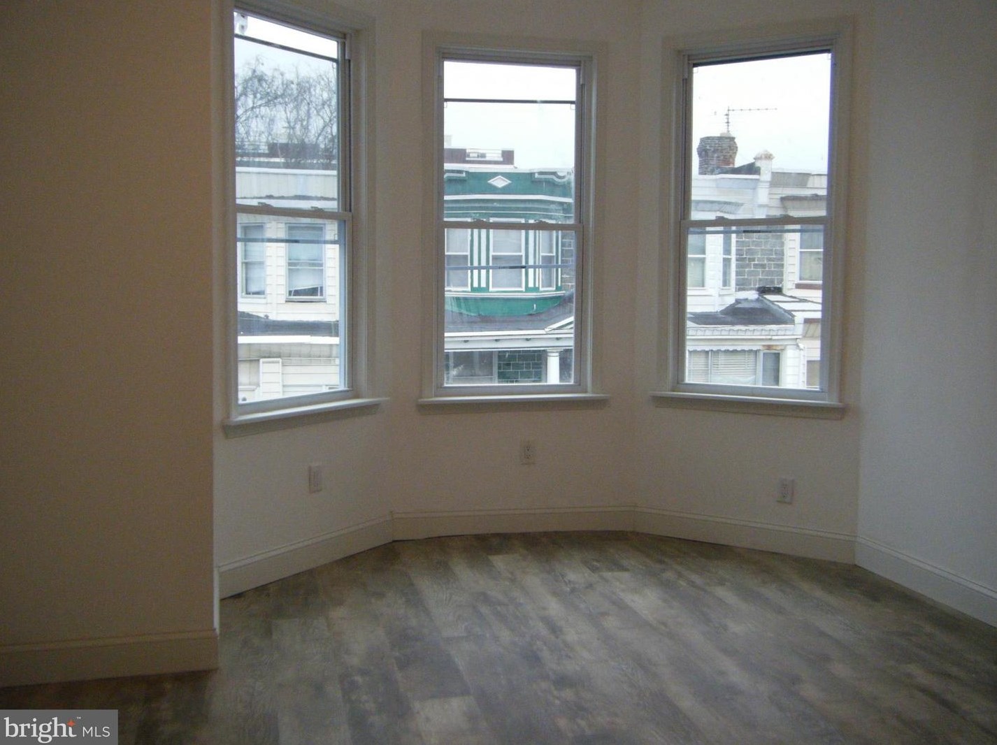 20 S Dewey St, Philadelphia, PA 19139