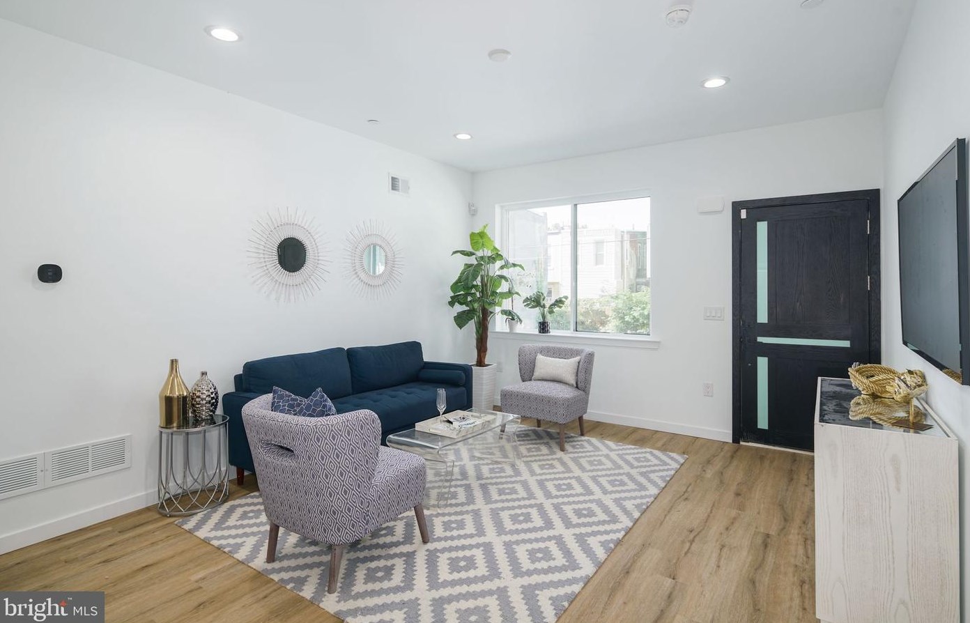 1852 Marston St, Philadelphia, PA 19121-2623
