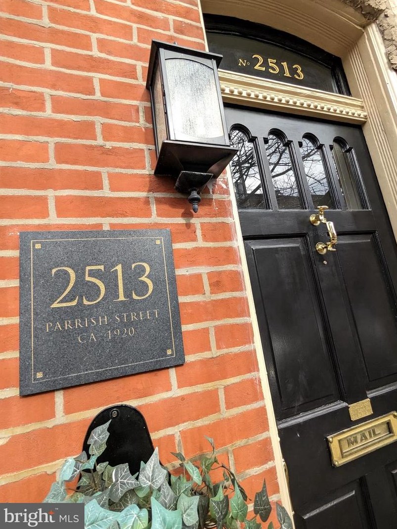 2513 Parrish St, Philadelphia, PA 19130-1812