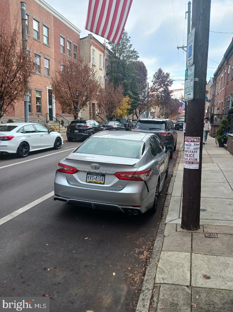 222 Morris St, Philadelphia PA  19148-1315 exterior