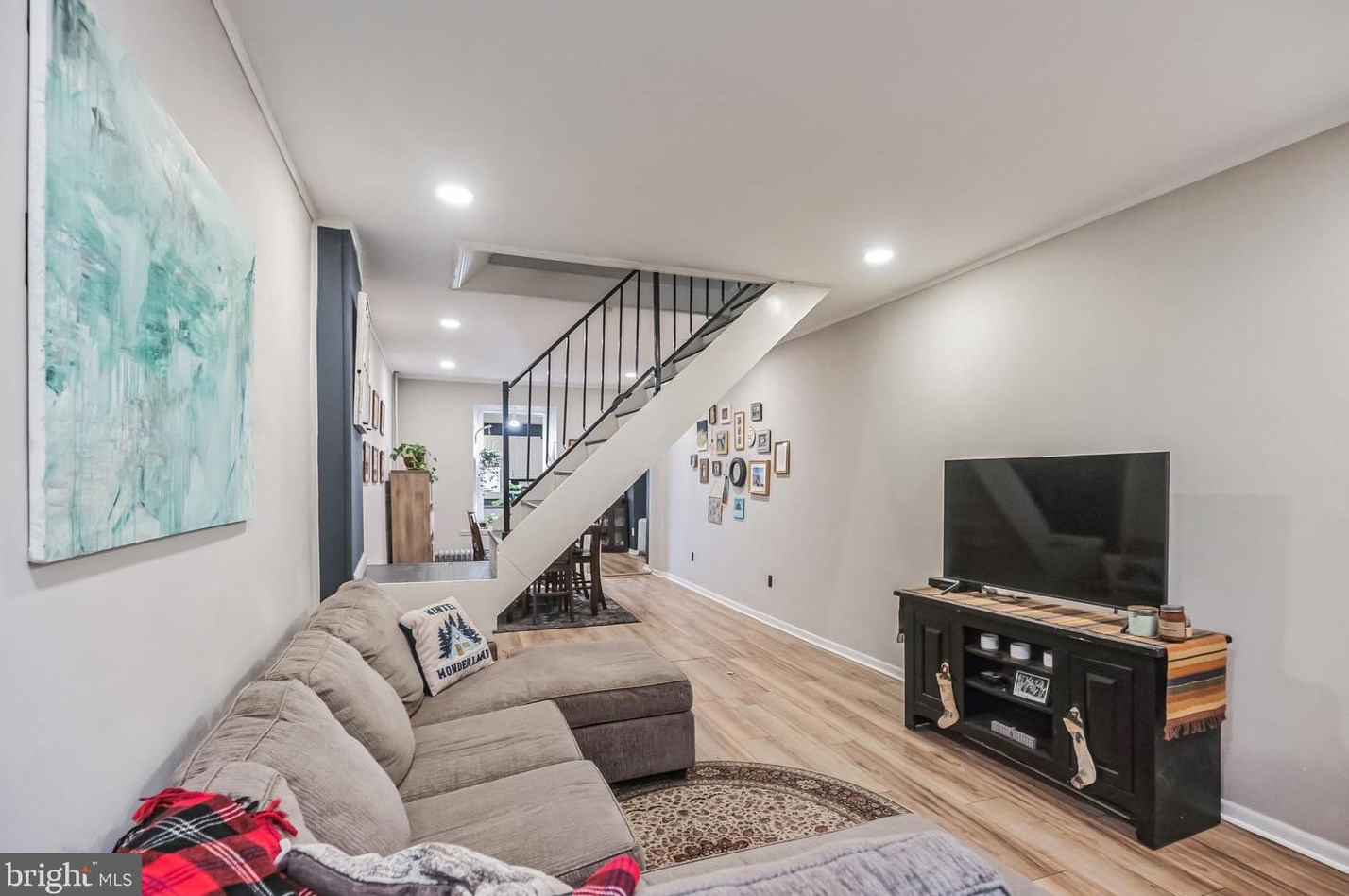 4538 Silverwood St, Philadelphia PA  19127-1236 exterior