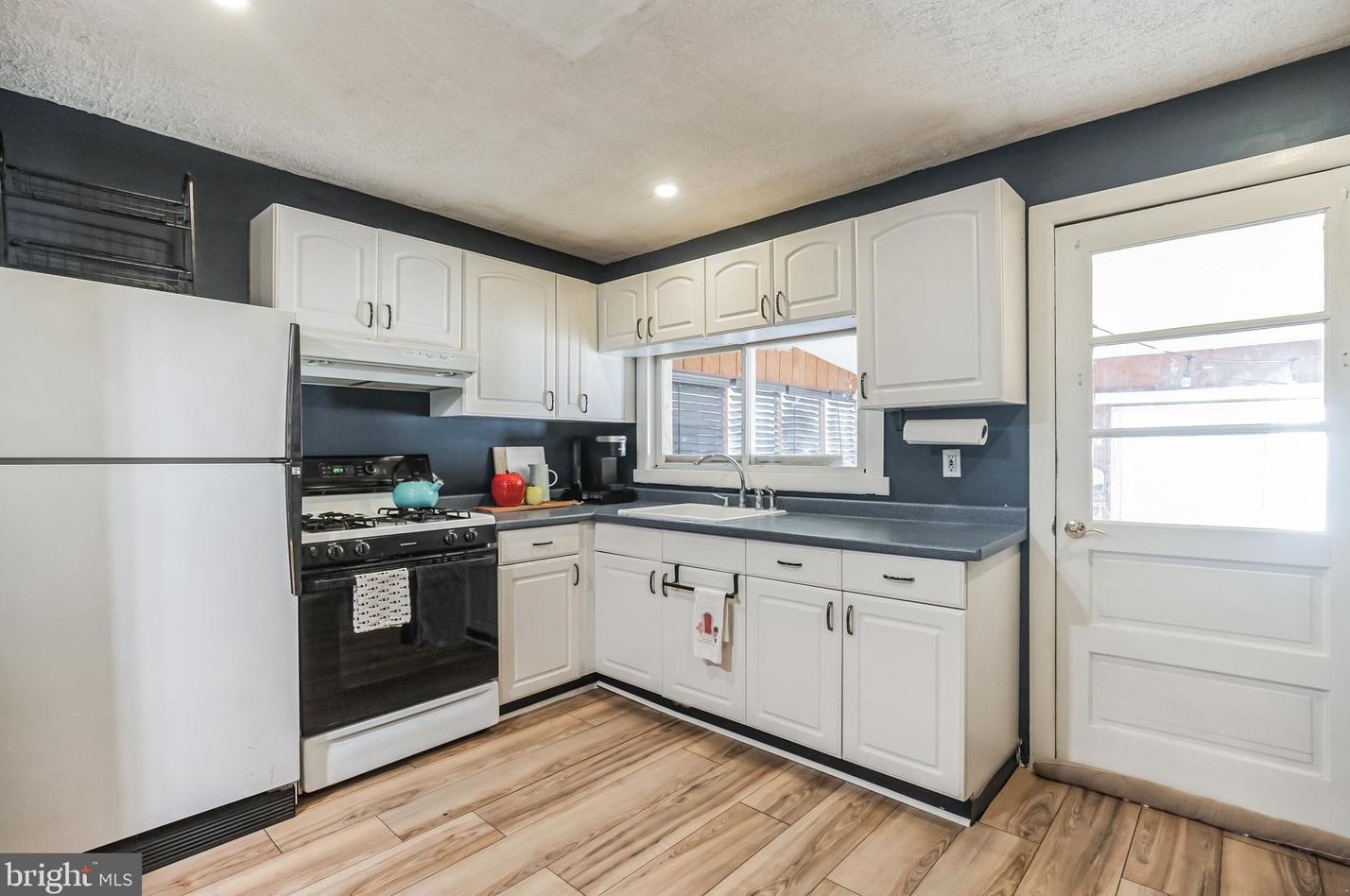 4538 Silverwood St, Philadelphia PA  19127-1236 exterior