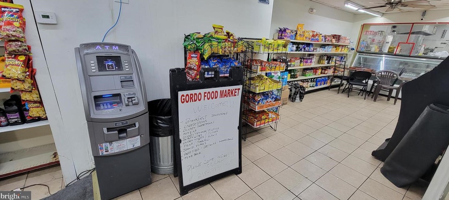 2838 Kensington Ave, Philadelphia PA 19134-1513 exterior