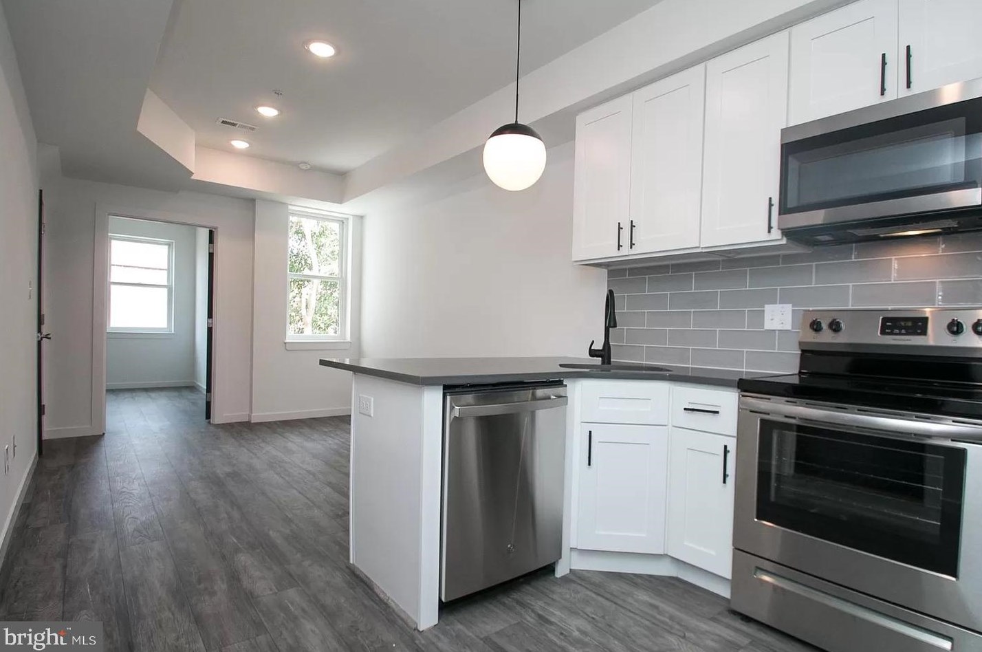 883 Belmont Ave, Philadelphia, PA 19104-1301