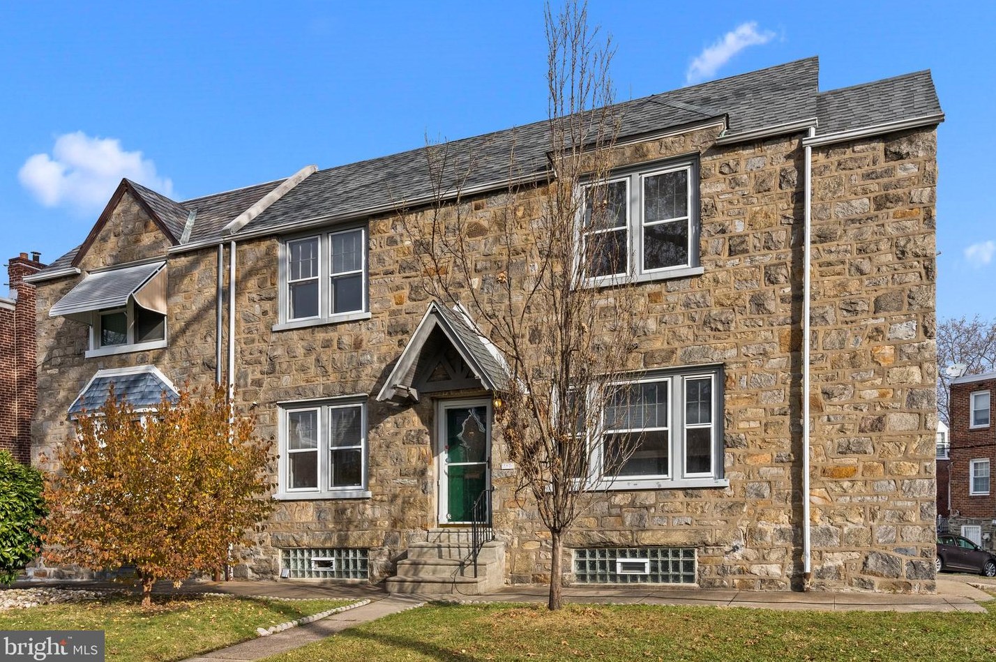 1123 Kenwyn St, Philadelphia, PA 19124-2515