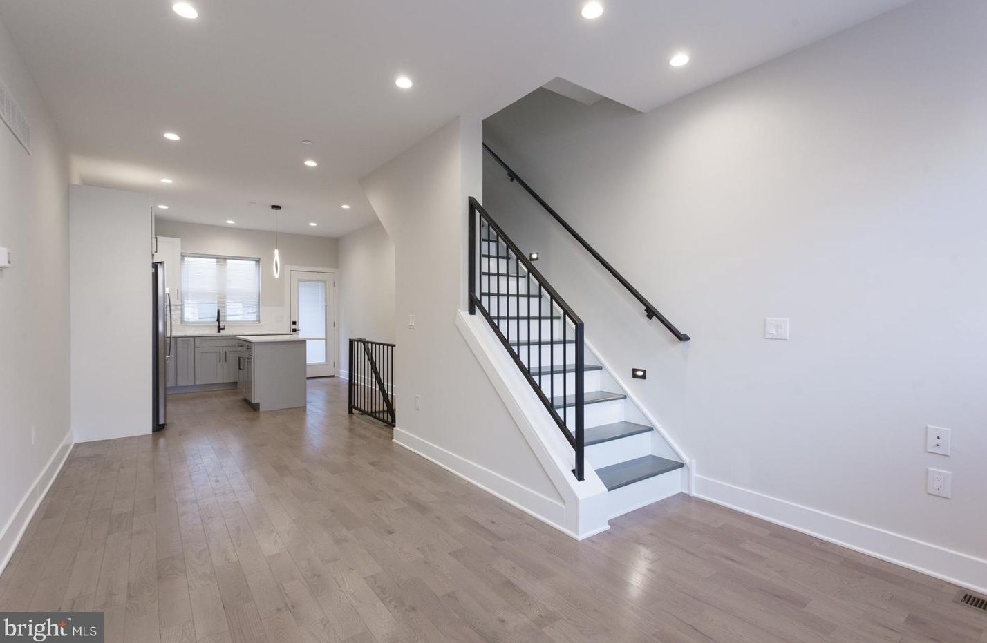 5126 Malcolm St, Philadelphia PA  19143-3203 exterior