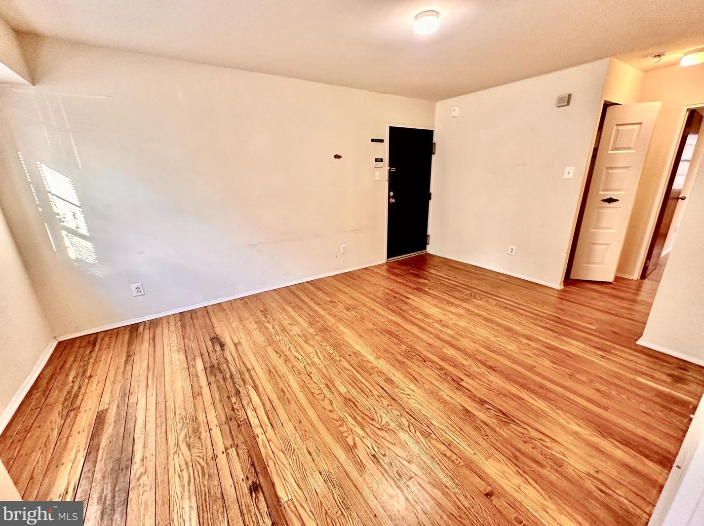 3411 Cresson St #2, Philadelphia, PA 19129