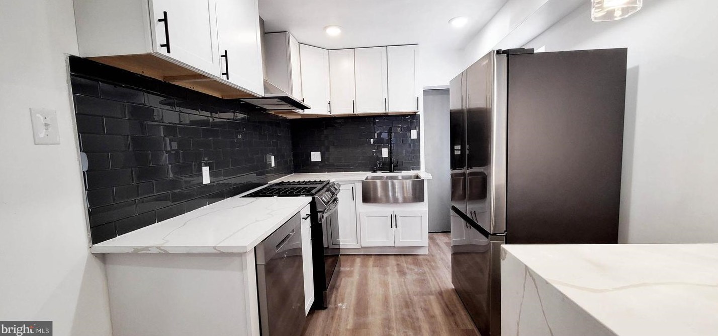 2240 Seybert St, Philadelphia PA  19121-4709 exterior