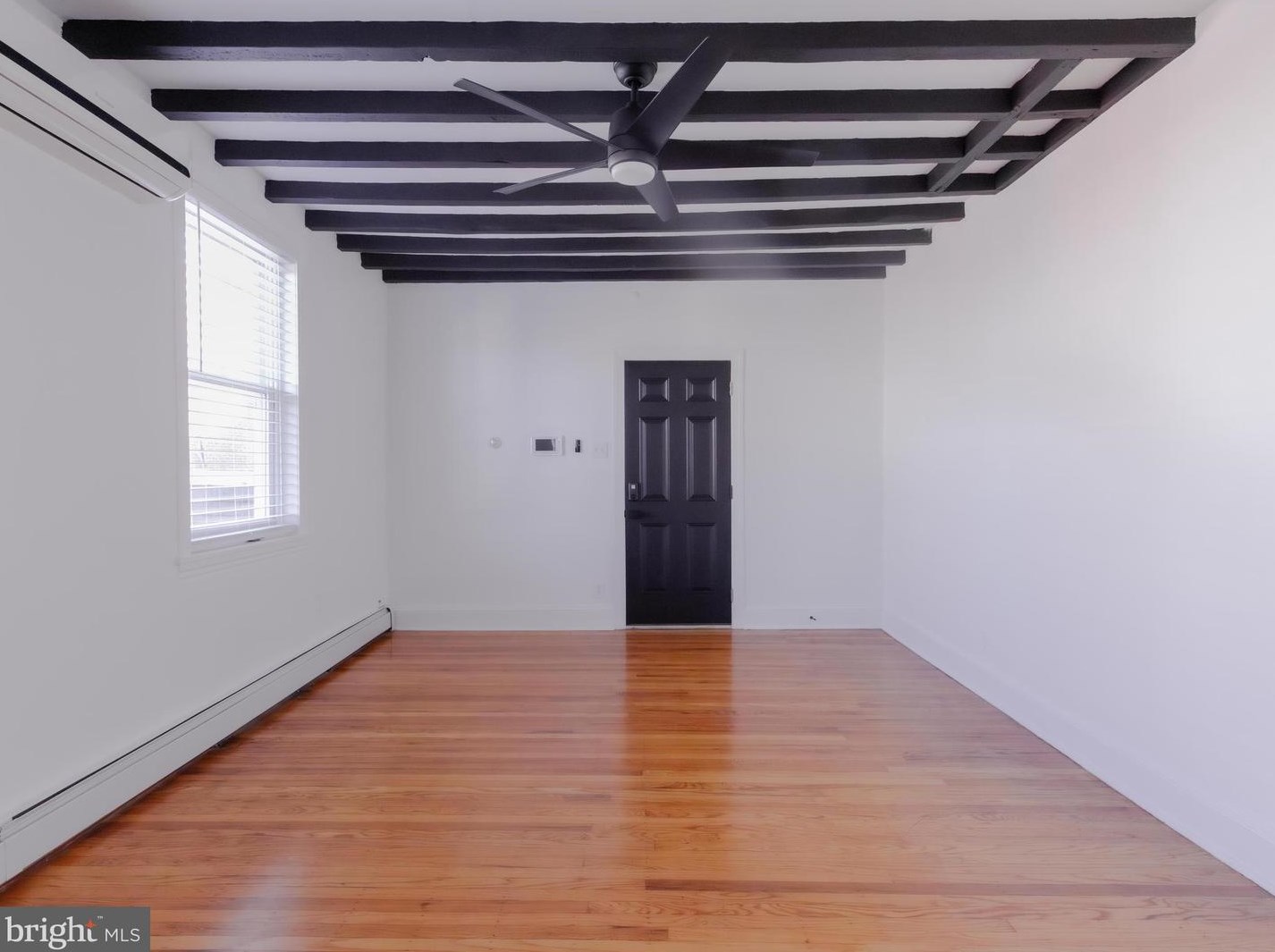 1008 N 5th St #3a, Philadelphia, PA 19123