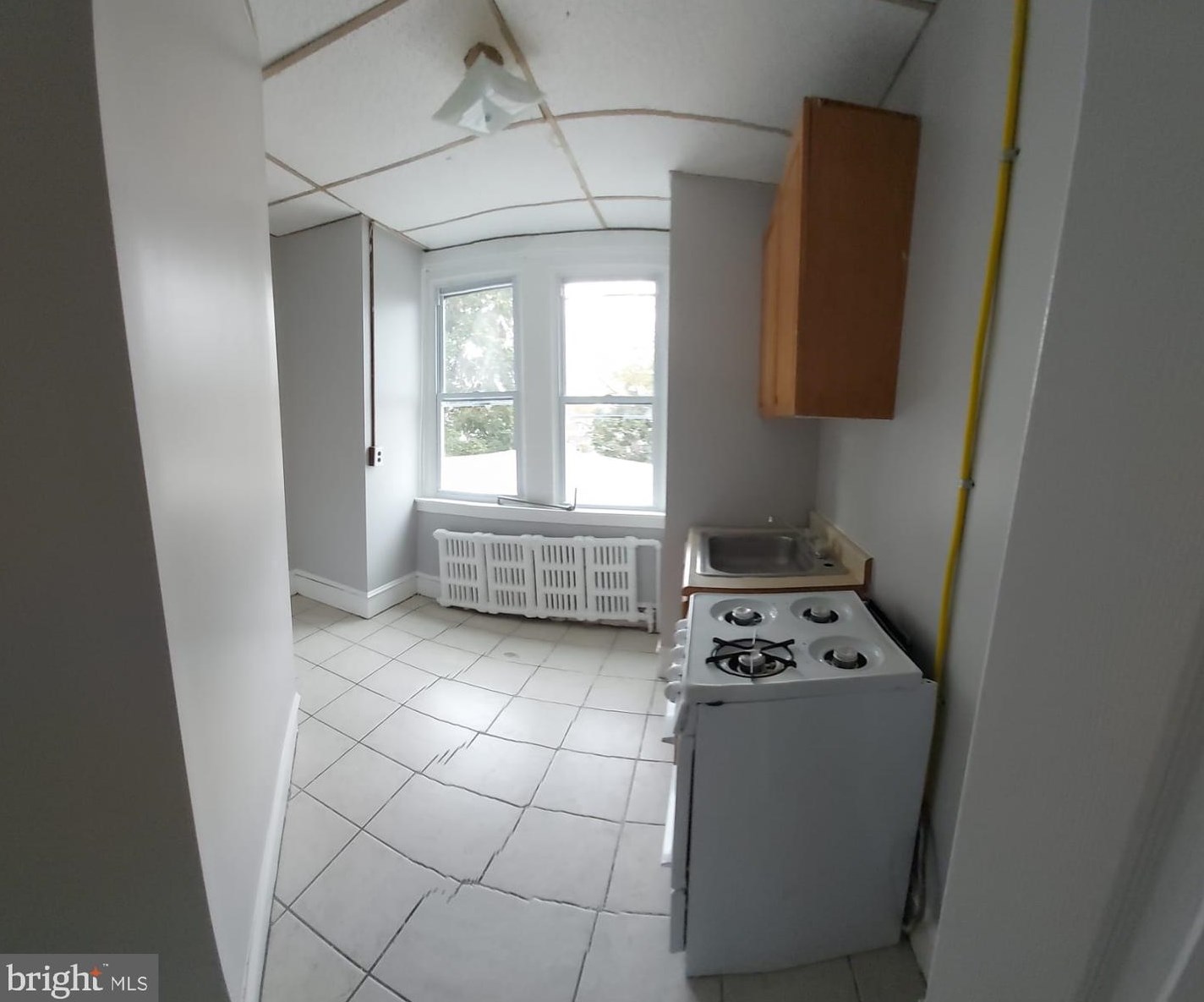 1682 Harrison St #4, Philadelphia, PA 19124