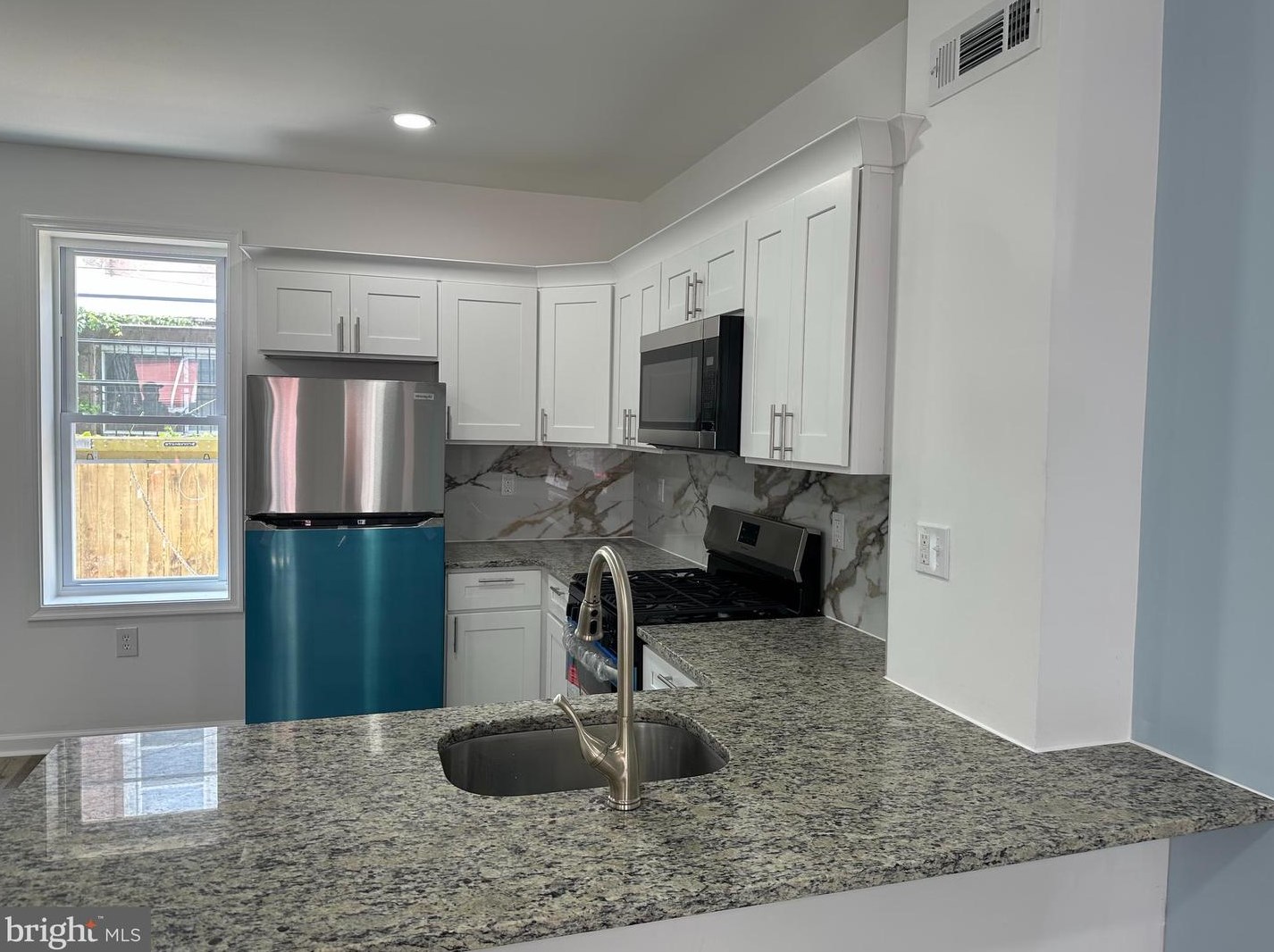 130 Dearborn St, Philadelphia PA  19139-2740 exterior