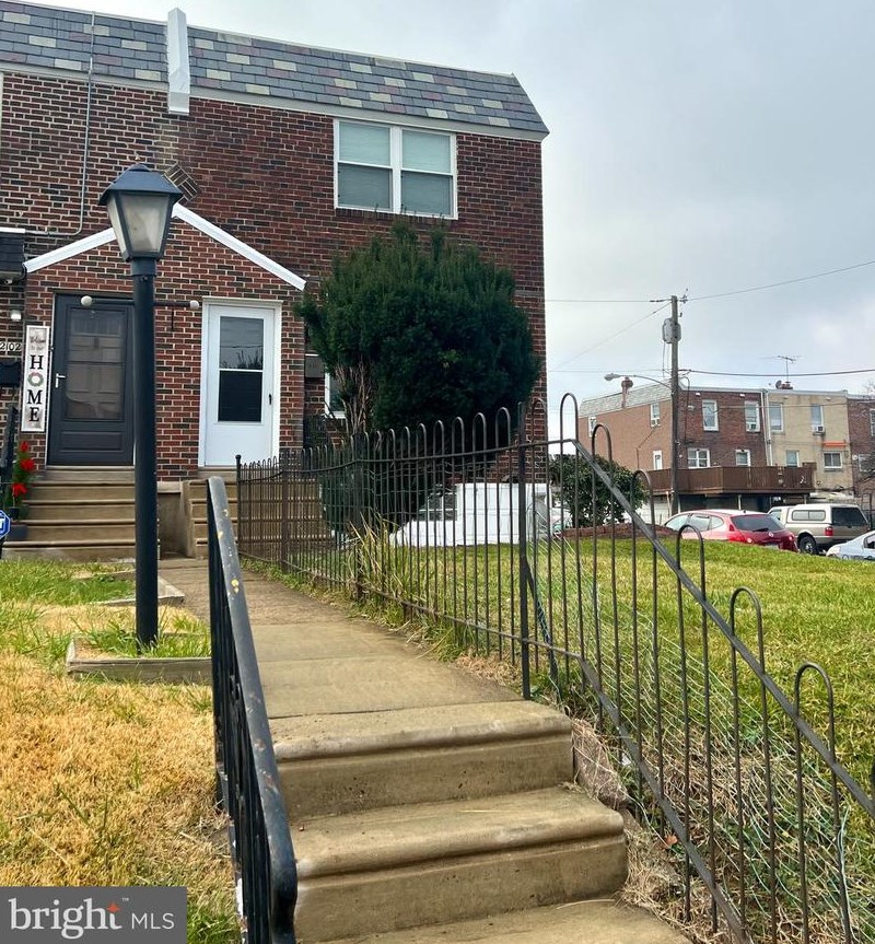 2100 Mckinley St, Philadelphia, PA 19149-3535