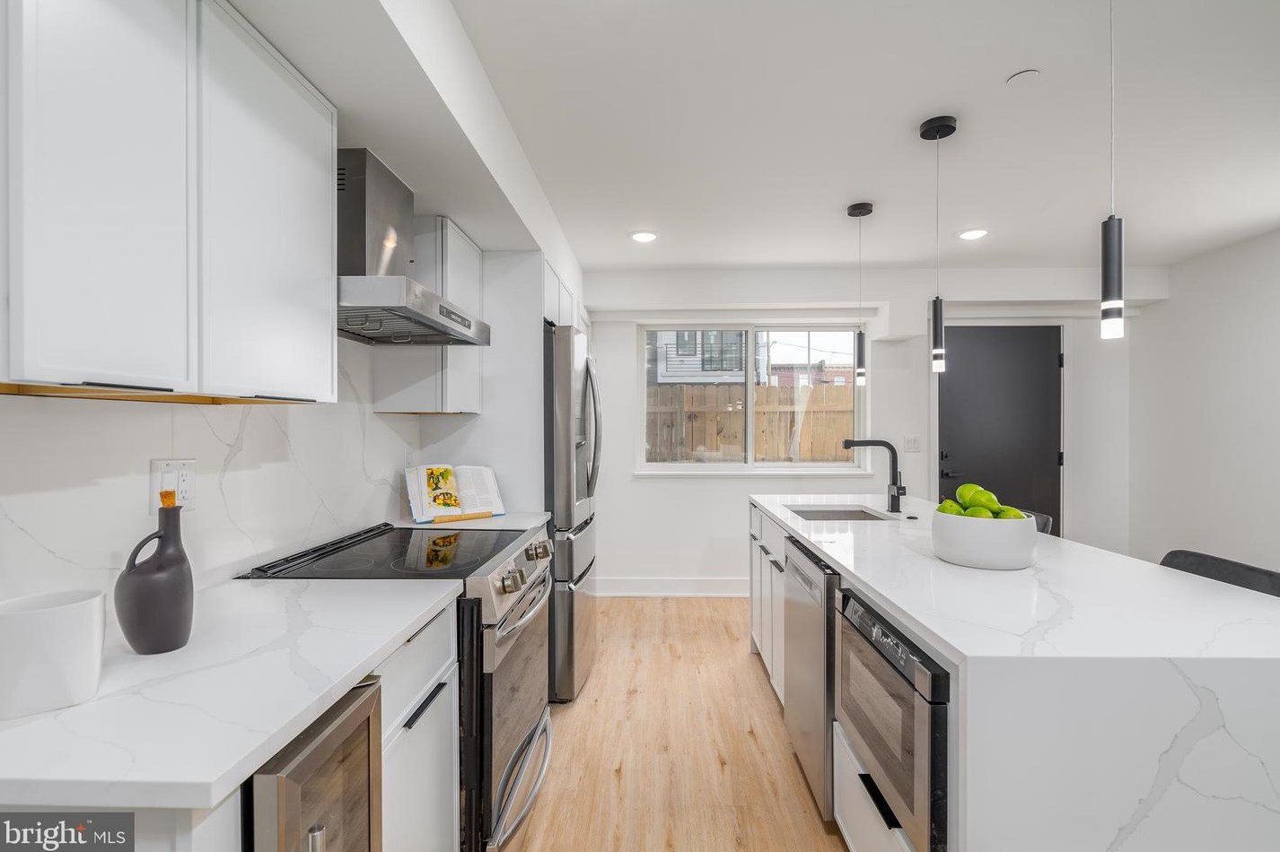 2609 Boston St, Philadelphia, PA 19125-0037