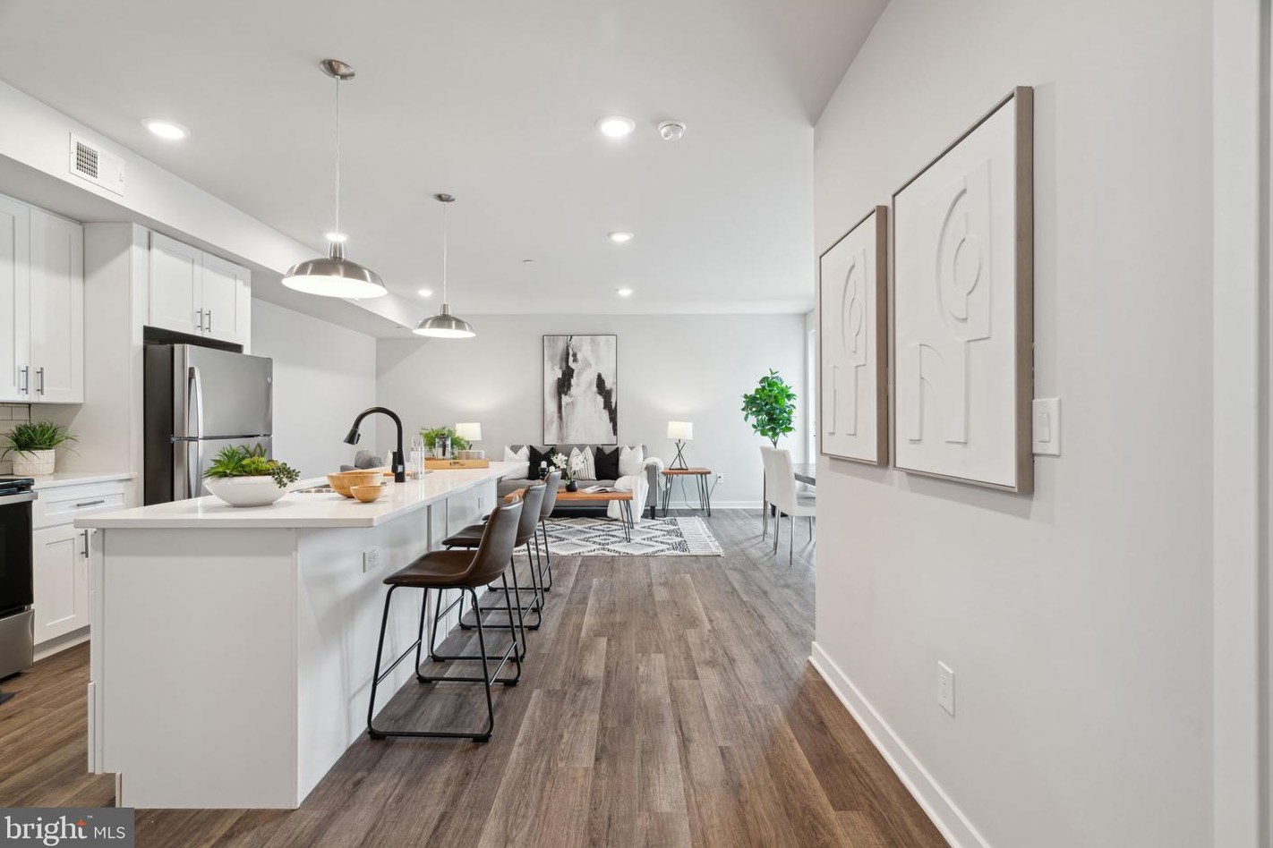 101 W Oxford St #304, Philadelphia, PA 19122