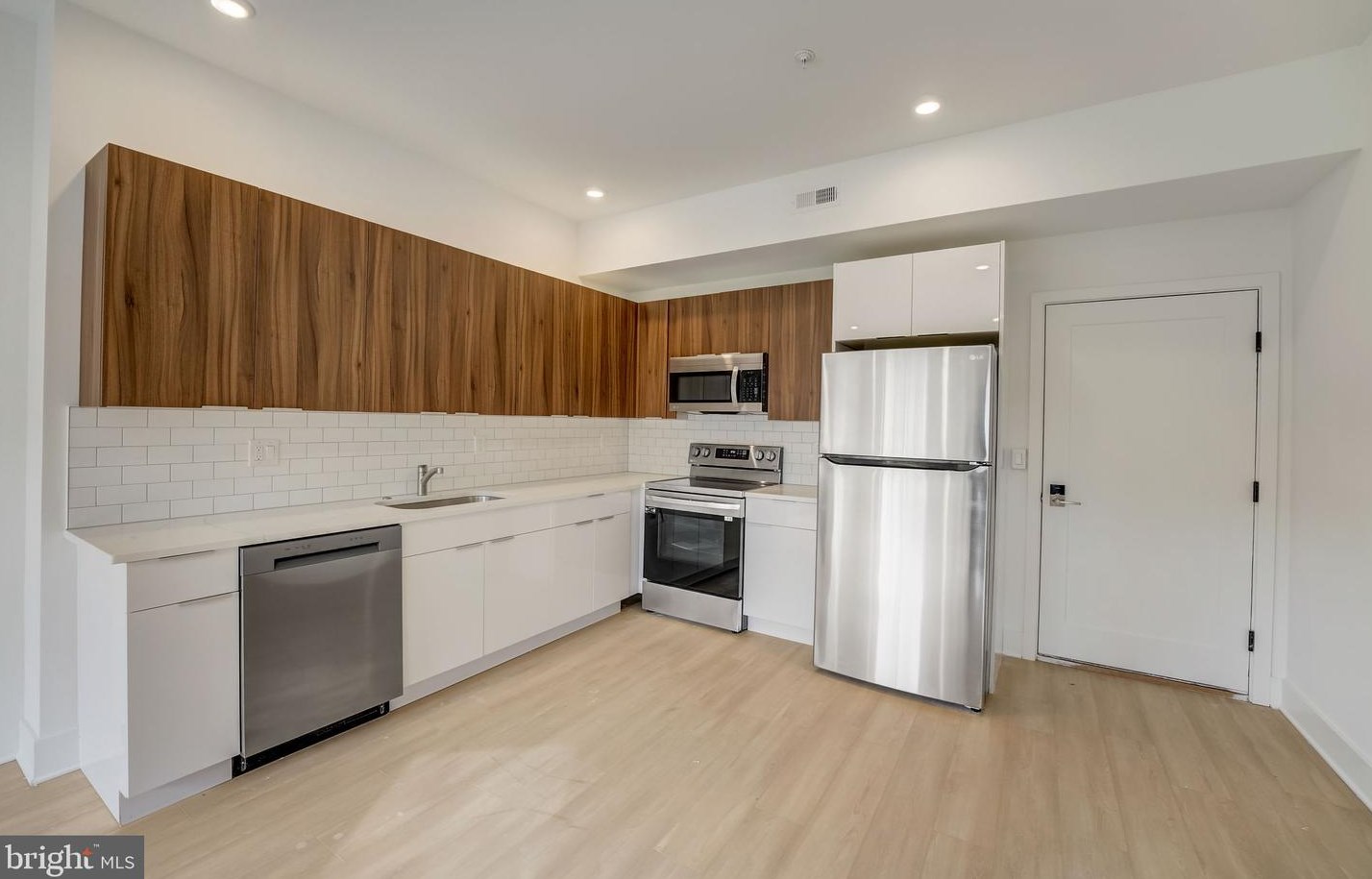 4200 Lancaster Ave #unit 101, Philadelphia, PA 19104