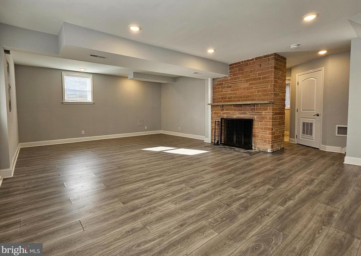 9221 Burbank Rd, Philadelphia PA  19115-3415 exterior