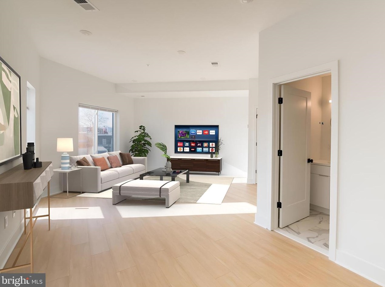 4200 Lancaster Ave #401, Philadelphia, PA 19104