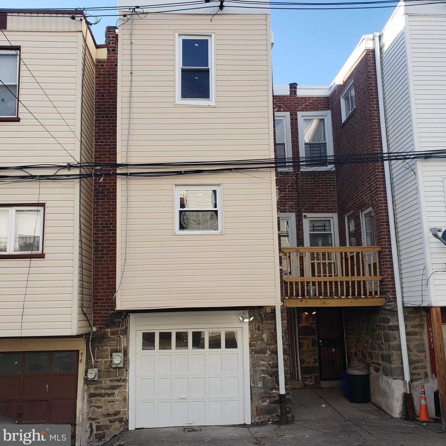 6574 Windsor St, Philadelphia PA  19142-1320 exterior