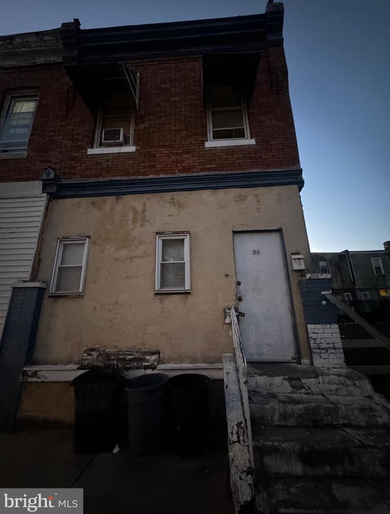 24 Farson St, Philadelphia PA 19139-2743 exterior