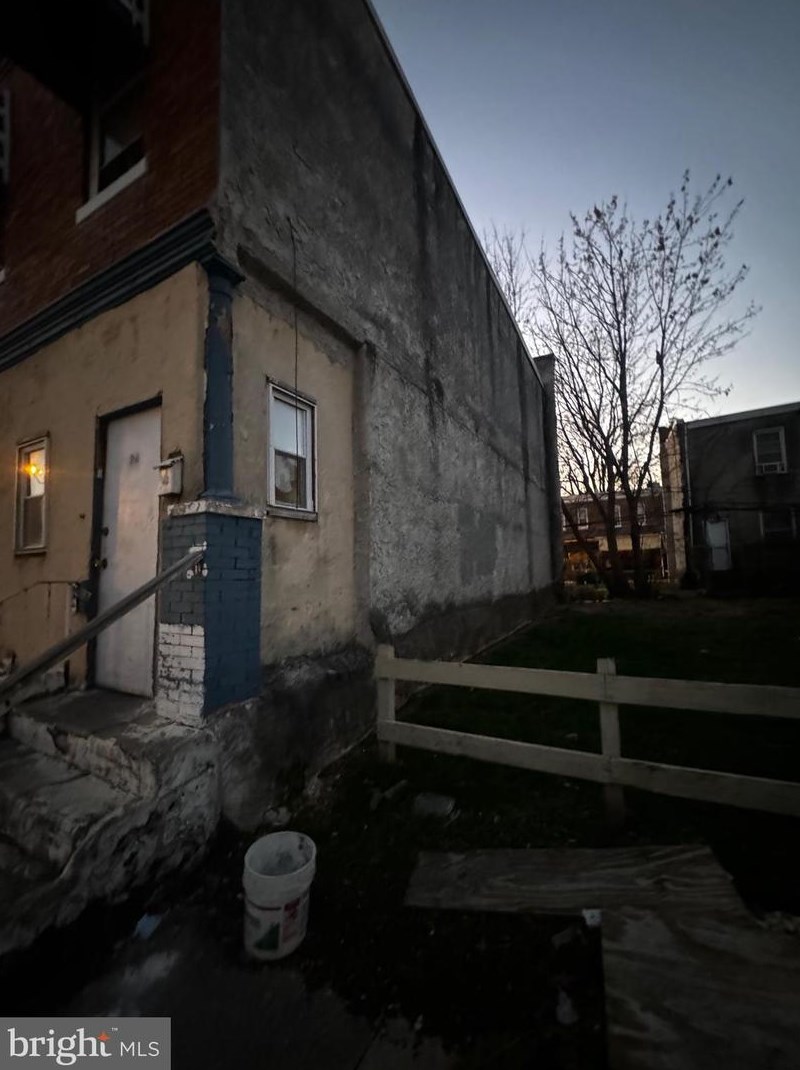 24 Farson St, Philadelphia PA 19139-2743 exterior