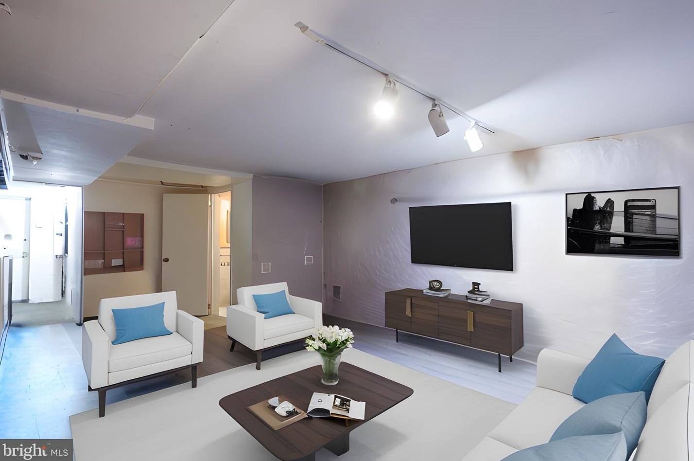 1355 Pennington Rd, Philadelphia PA 19151-2839 exterior