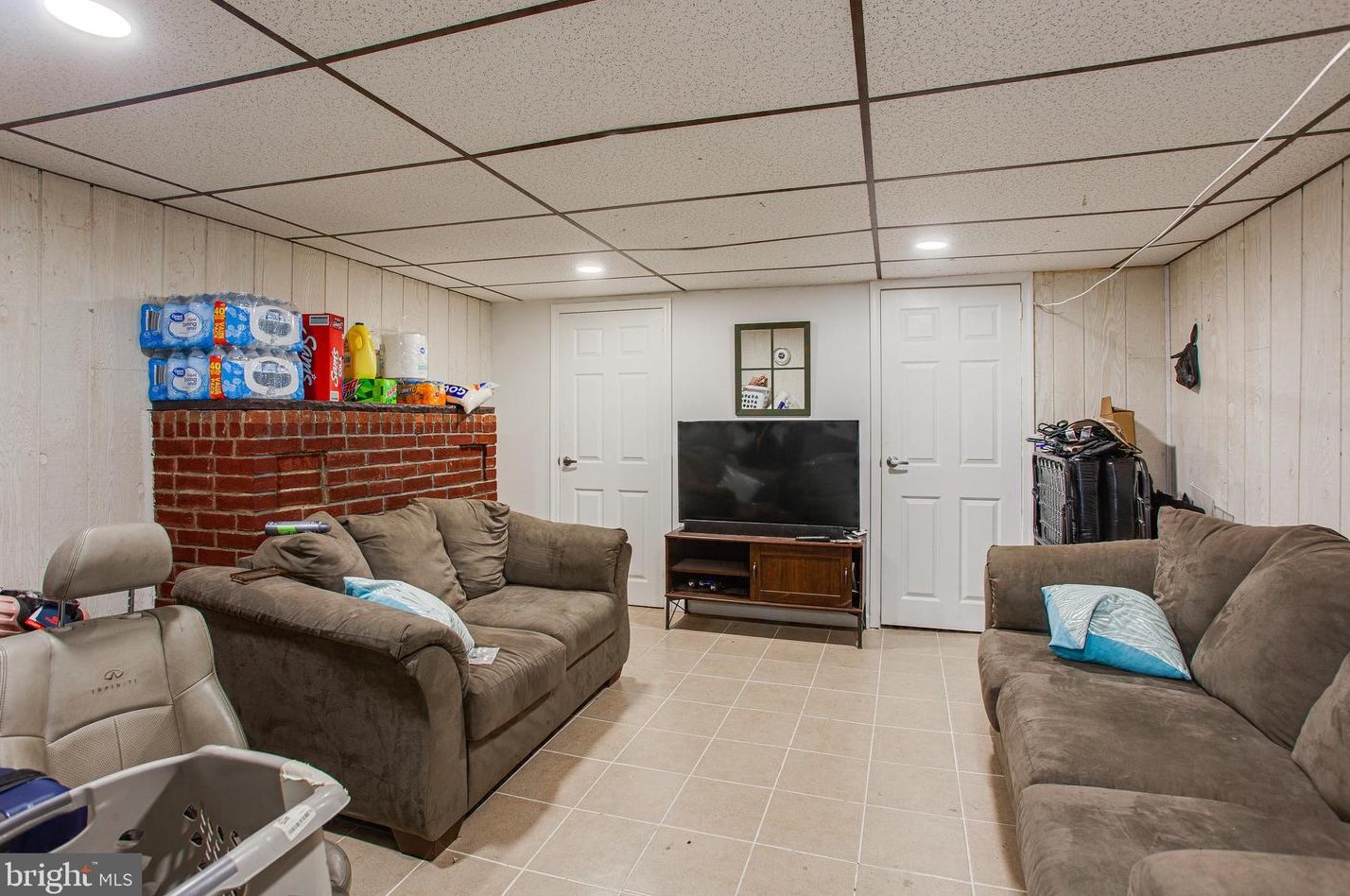 469 Van Kirk St, Philadelphia PA  19120-1120 exterior