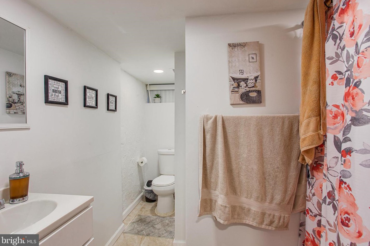 469 Van Kirk St, Philadelphia PA  19120-1120 exterior