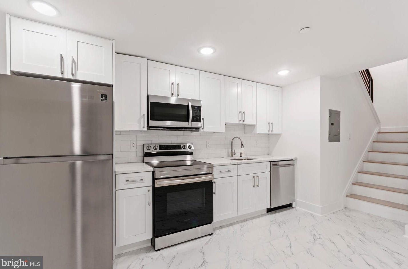2904 W Diamond St #1, Philadelphia, PA 19121