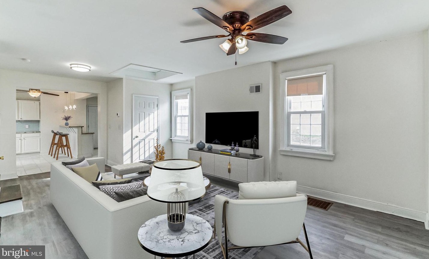 4467 Fleming St, Philadelphia, PA 19128