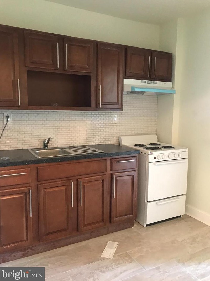 5222 Arch St #1, Philadelphia, PA 19139