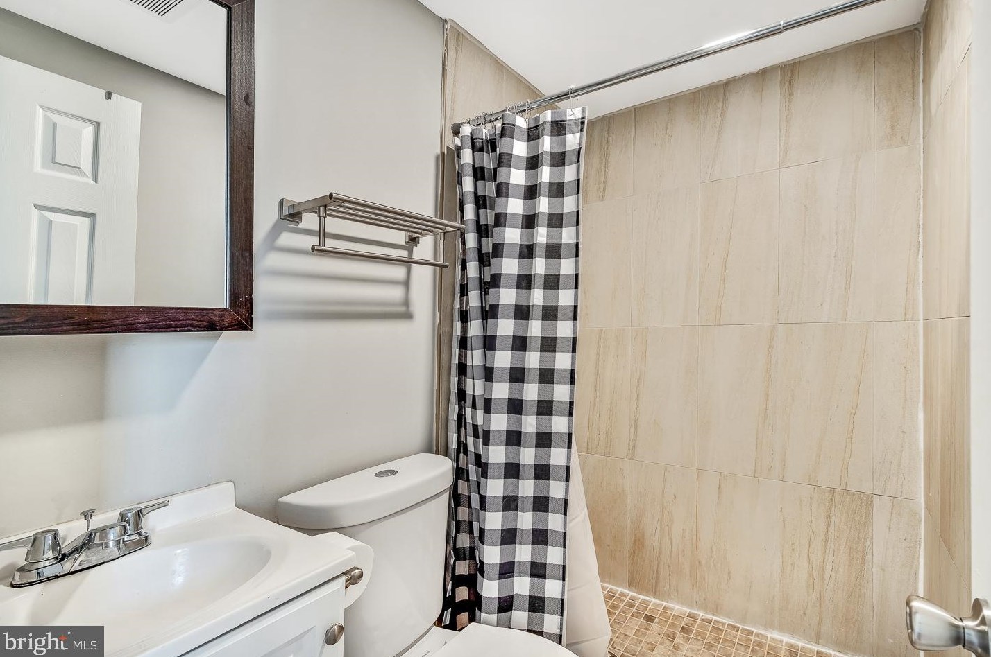 1120 Nevada St, Philadelphia PA  19133-1027 exterior