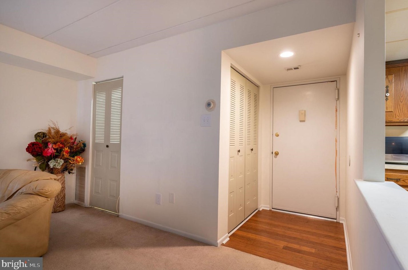 68102 Delaire Landing Rd, Philadelphia, PA 19114-5425