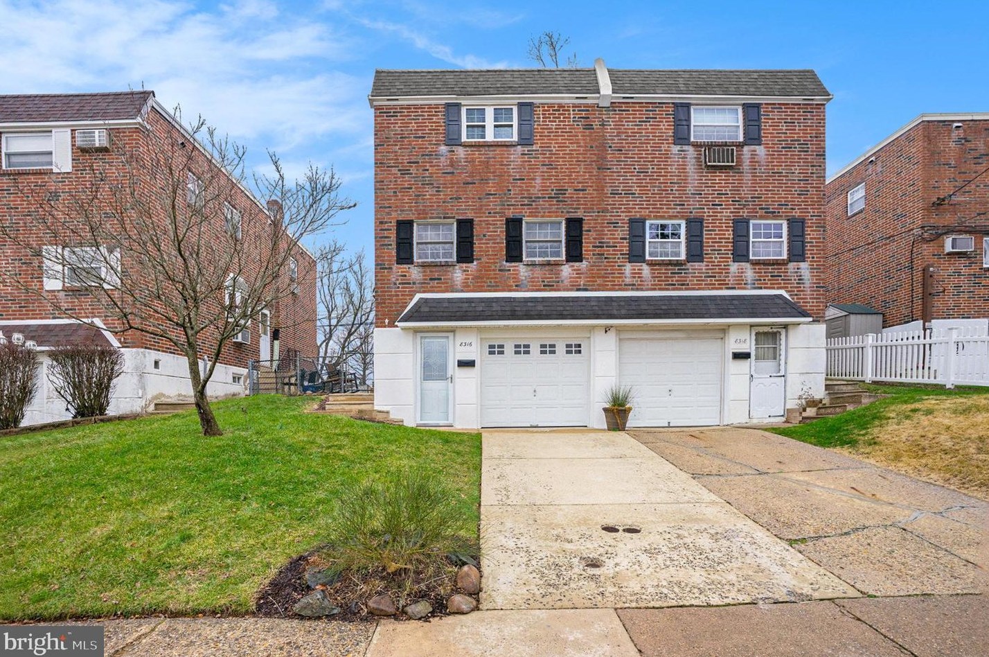 8316 Strahle Pl, Philadelphia, PA 19111-1418