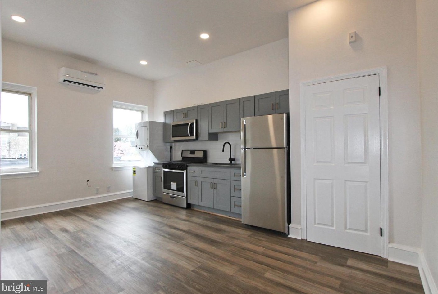 326 W Chelten Ave #203, Philadelphia, PA 19144