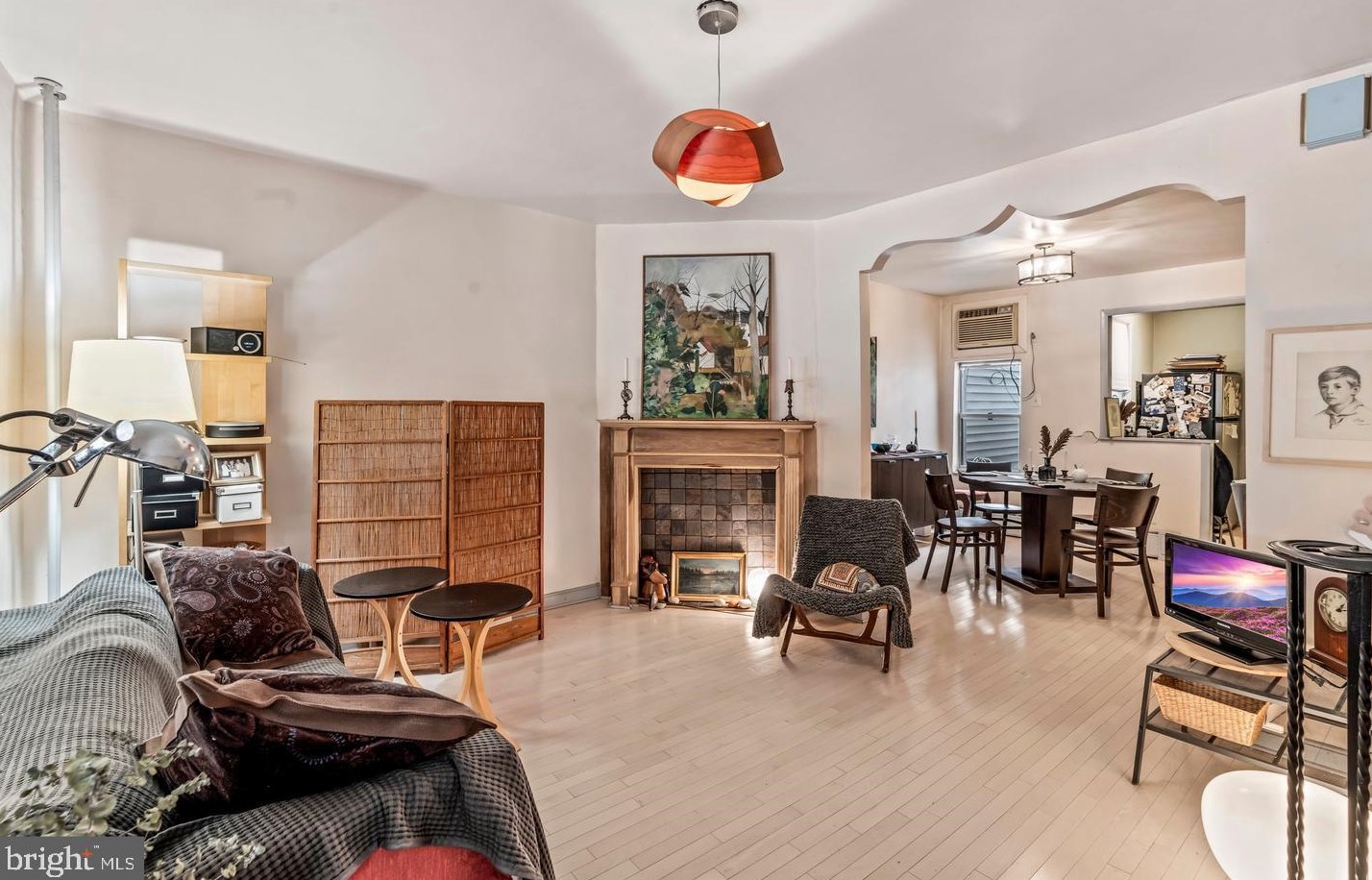 2946 S 16th St, Philadelphia, PA 19132