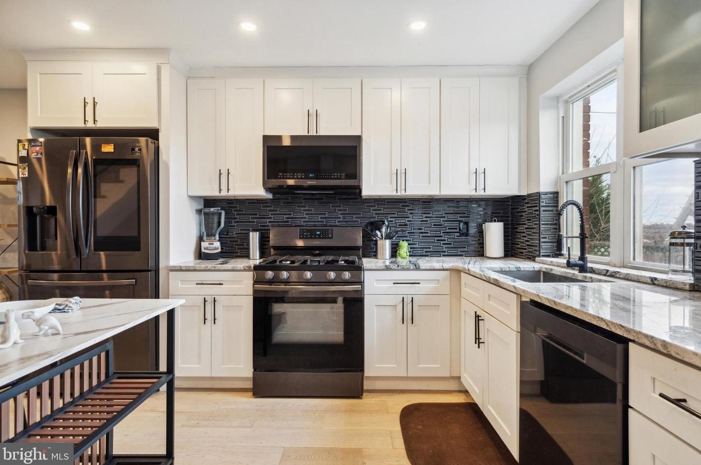 3530 Cresson St, Philadelphia PA  19129-1648 exterior