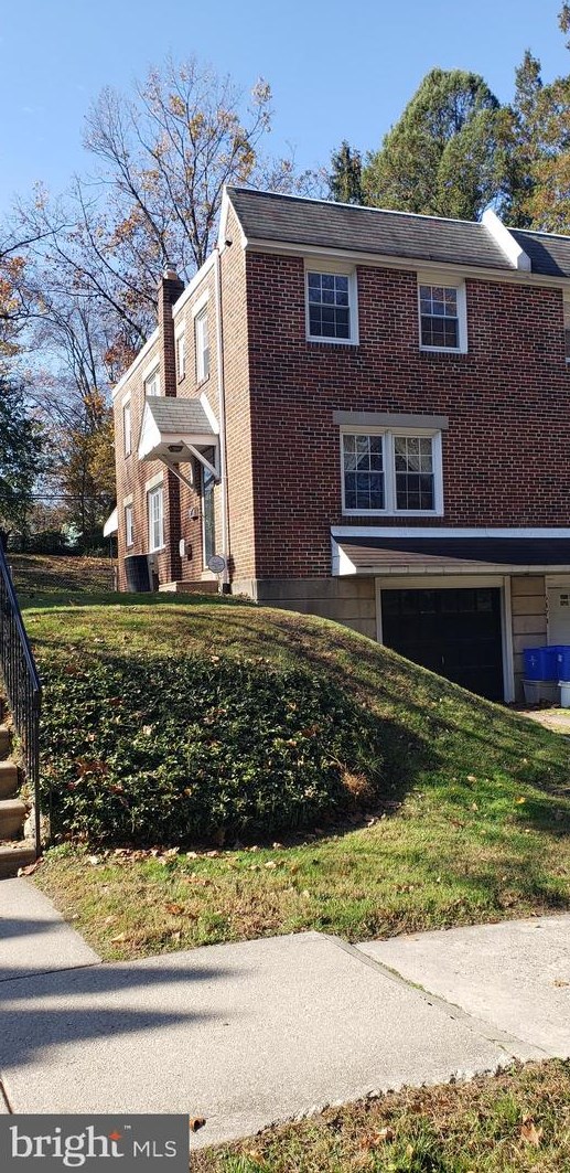 6472 Henry Ave, Philadelphia, PA 19128