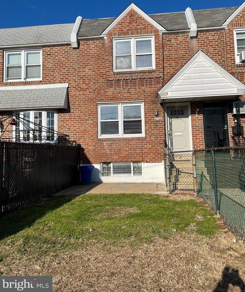 8766 Marsden St, Philadelphia, PA 19136