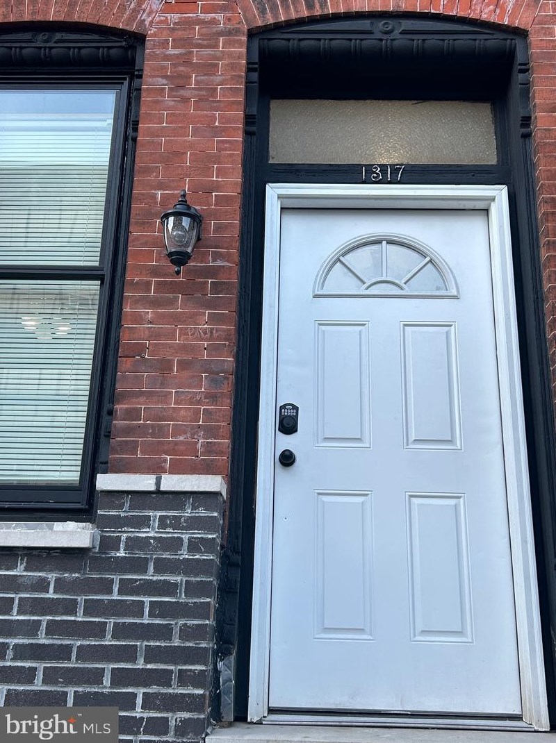 1317 Snyder Ave #2, Philadelphia, PA 19148