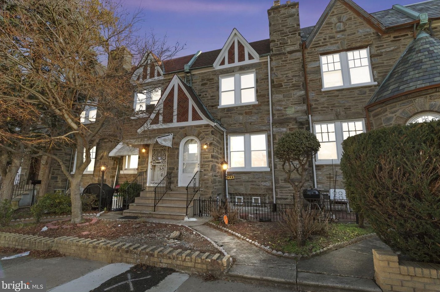 6233 N 16th St, Philadelphia, PA 19141