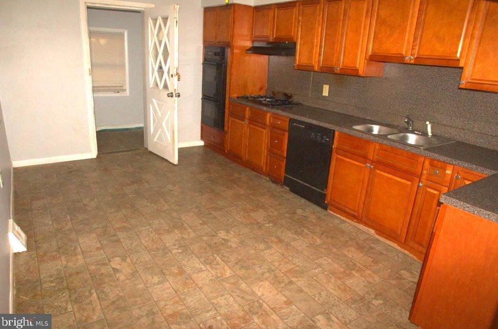 1247 50th St, Philadelphia, PA 19143-5101
