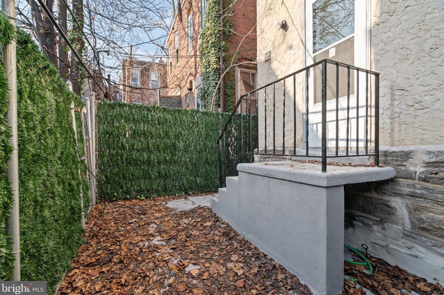 5734 Malcolm St, Philadelphia PA  19143-4509 exterior